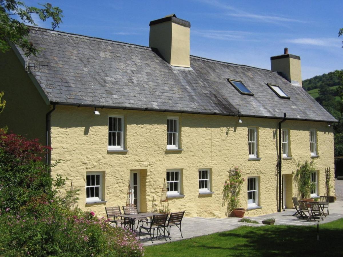 Ty Mawr Country Hotel Carmarthen Exterior foto